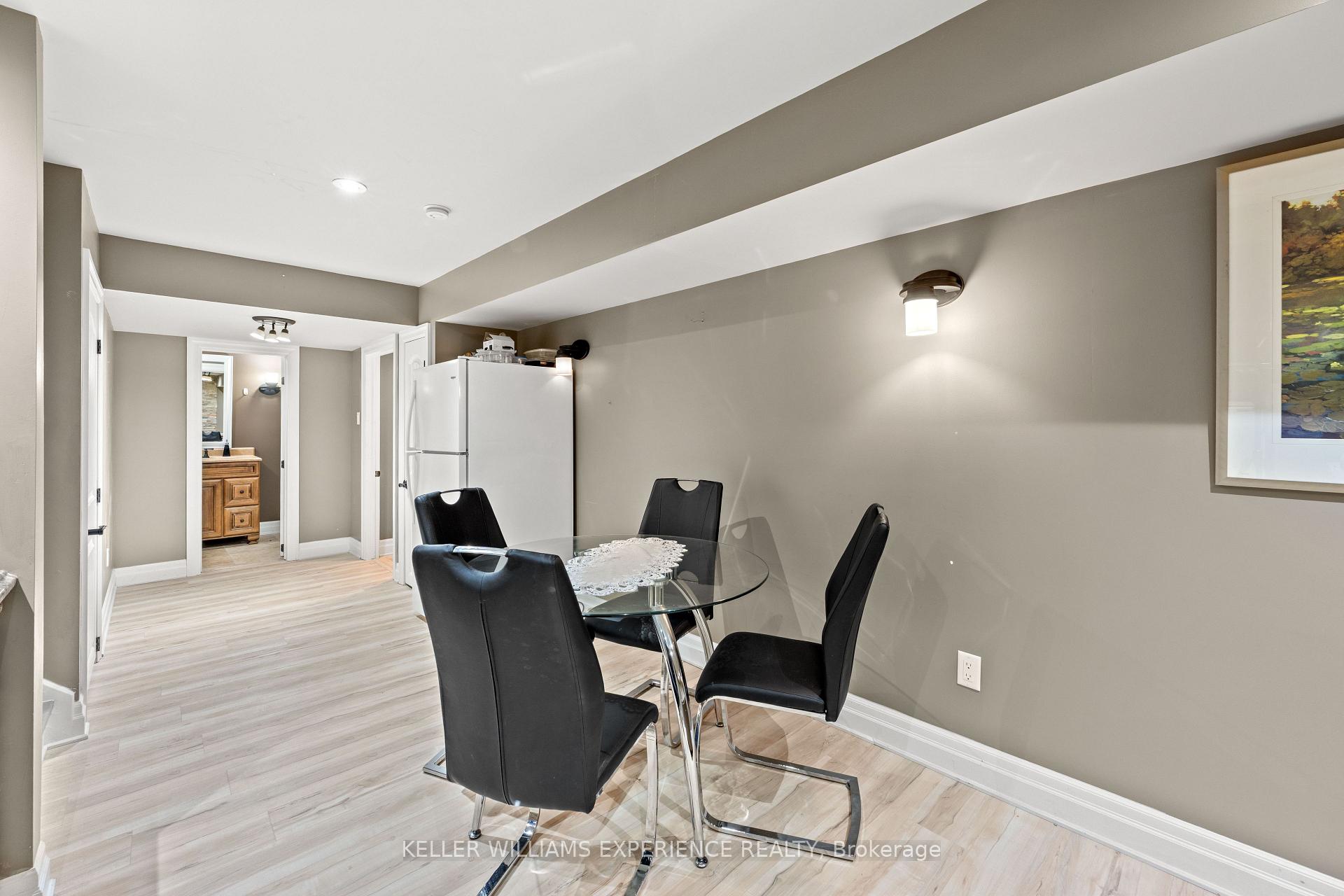 Photo 39 of 16 Snowden Avenue, Barrie, Innis-Shore — HOMEH