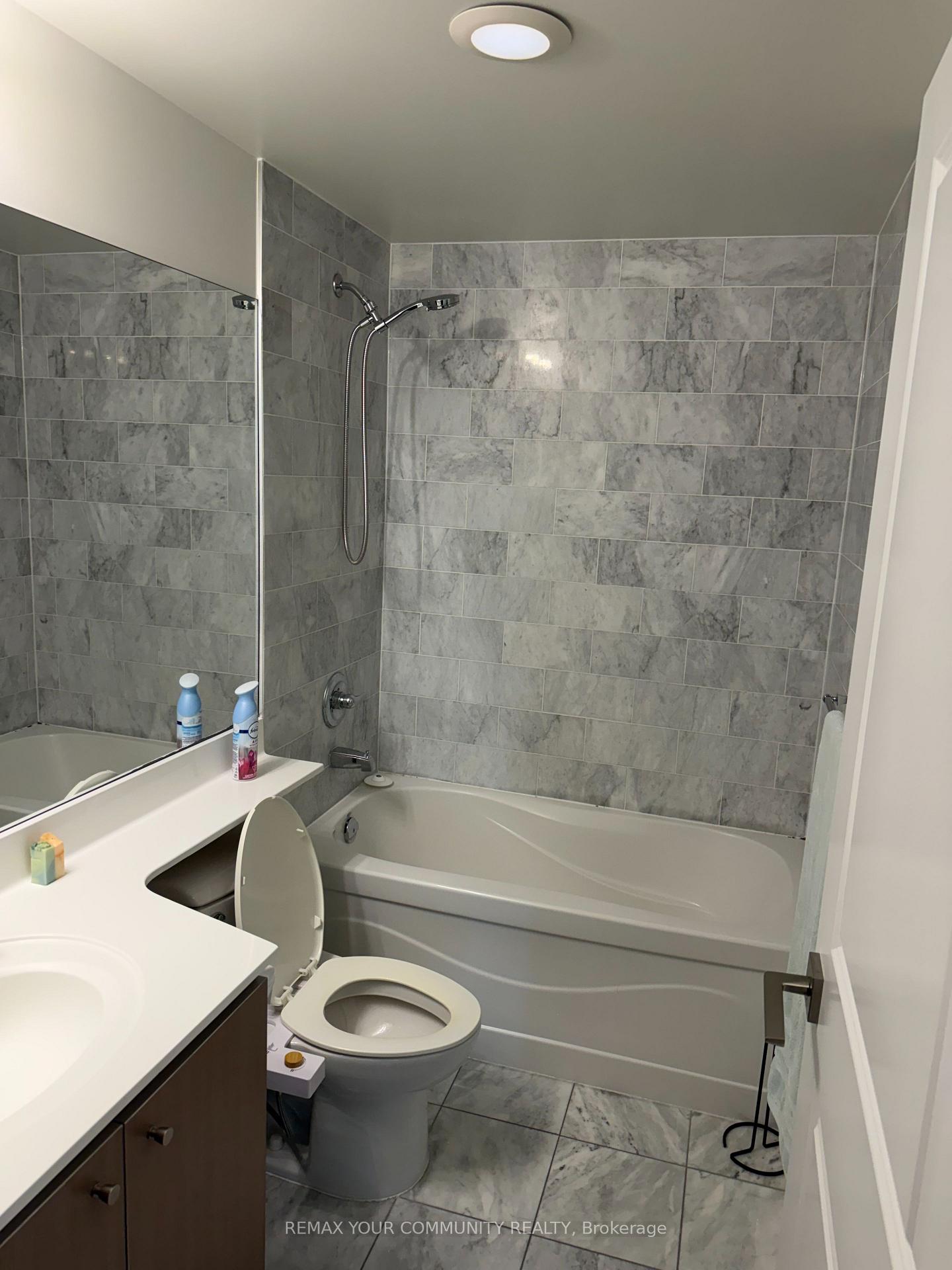 Photo 14 of Unit 2907, 1 Scott Street, Toronto, Waterfront Communities — HOMEH