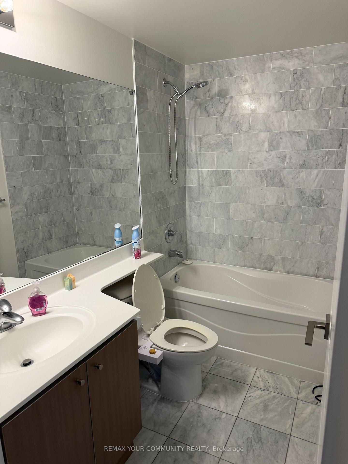 Photo 15 of Unit 2907, 1 Scott Street, Toronto, Waterfront Communities — HOMEH