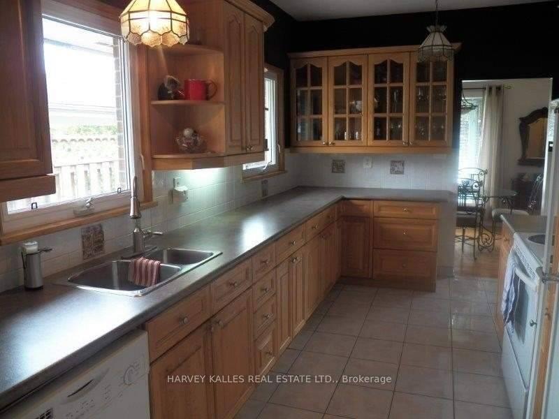 Photo 10 of 788 Batory Avenue, Pickering, West Shore — HOMEH