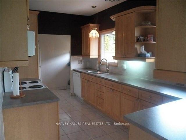 Photo 11 of 788 Batory Avenue, Pickering, West Shore — HOMEH