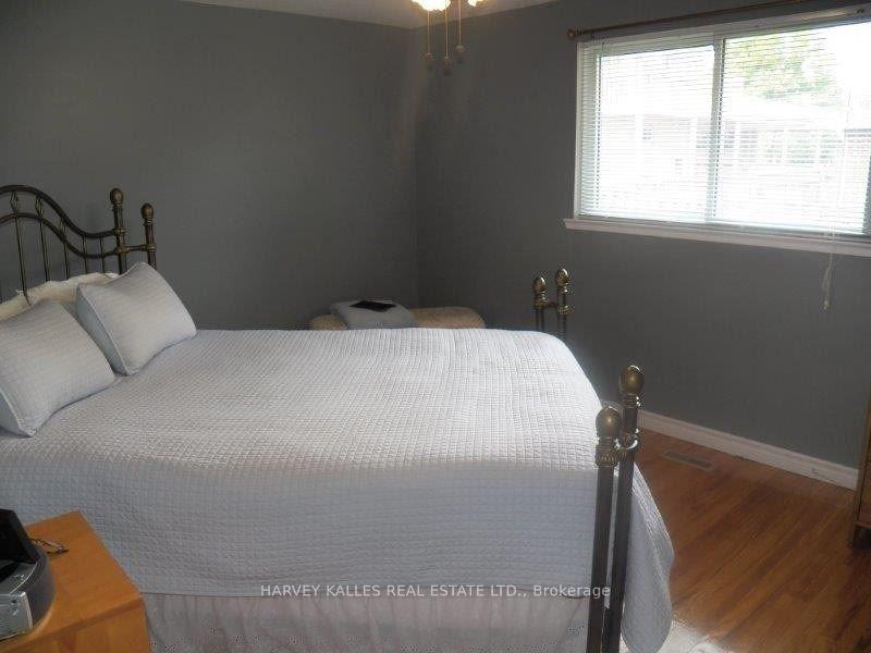 Photo 13 of 788 Batory Avenue, Pickering, West Shore — HOMEH