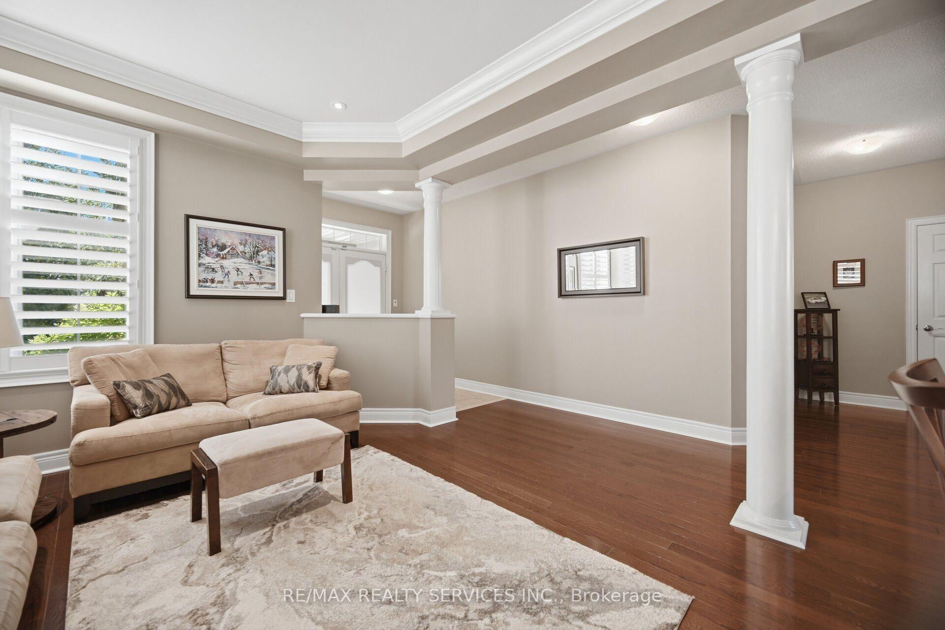 Photo 3 of 49 Learmont Avenue, Caledon, Rural Caledon — HOMEH