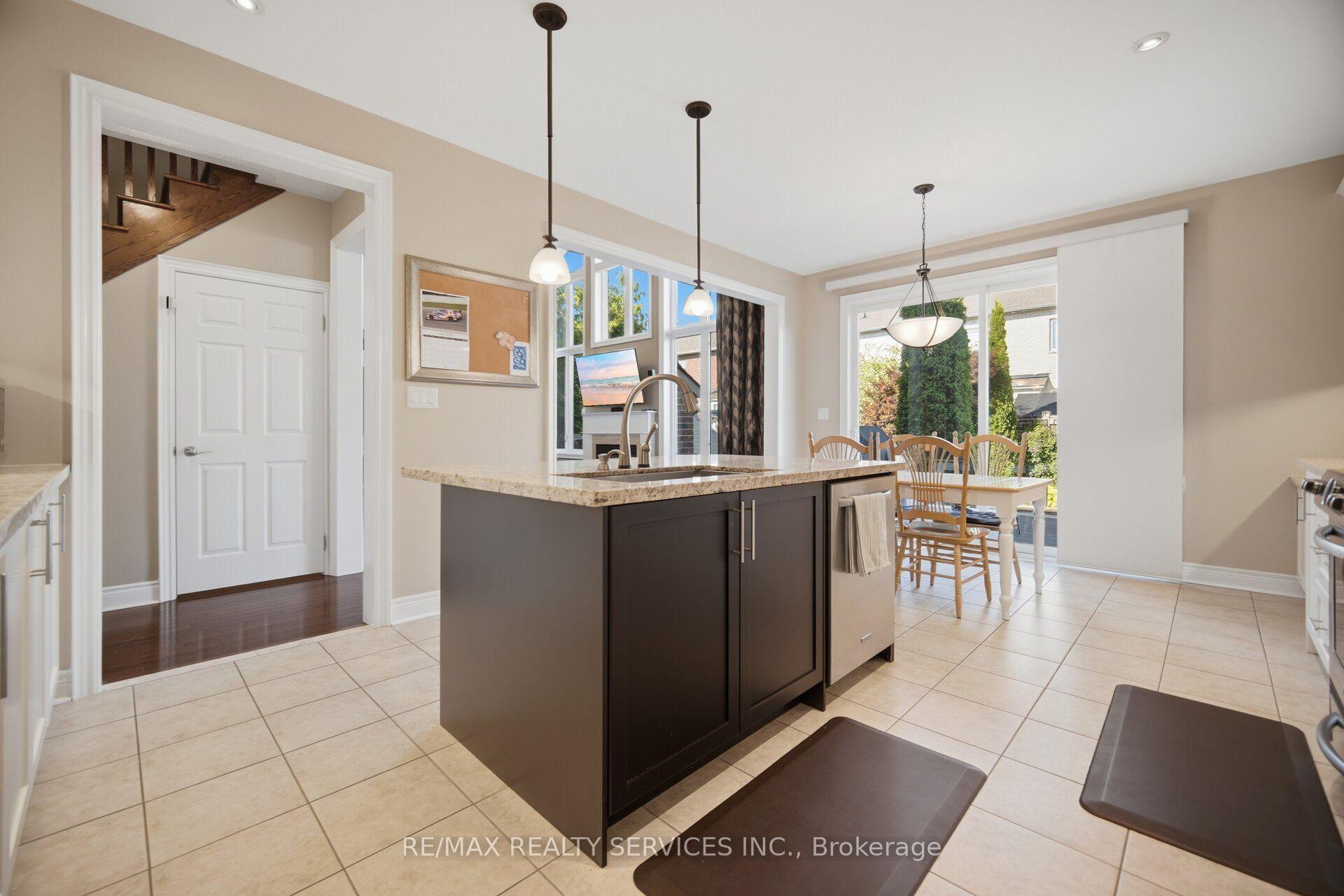 Photo 12 of 49 Learmont Avenue, Caledon, Rural Caledon — HOMEH