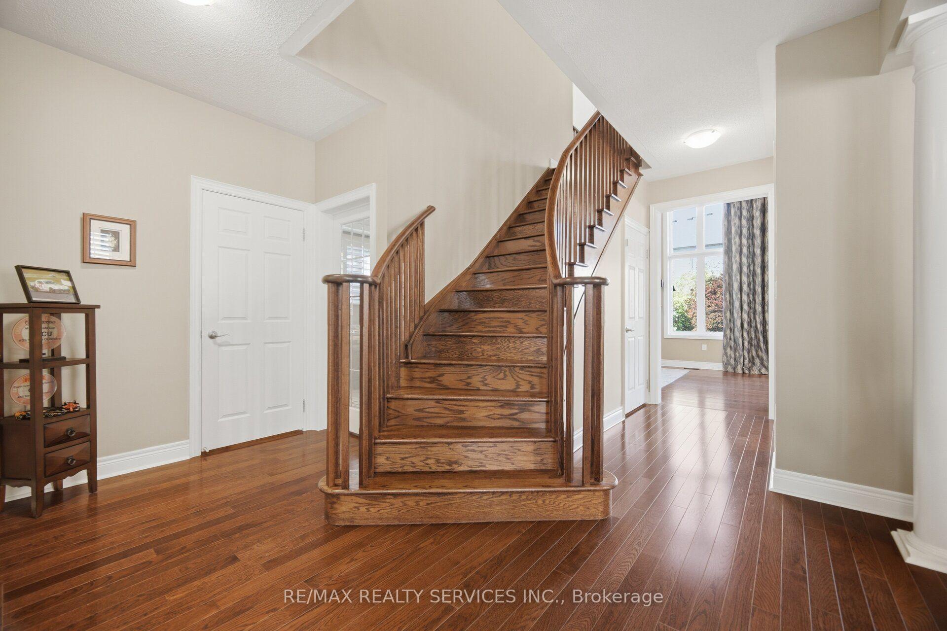 Photo 21 of 49 Learmont Avenue, Caledon, Rural Caledon — HOMEH