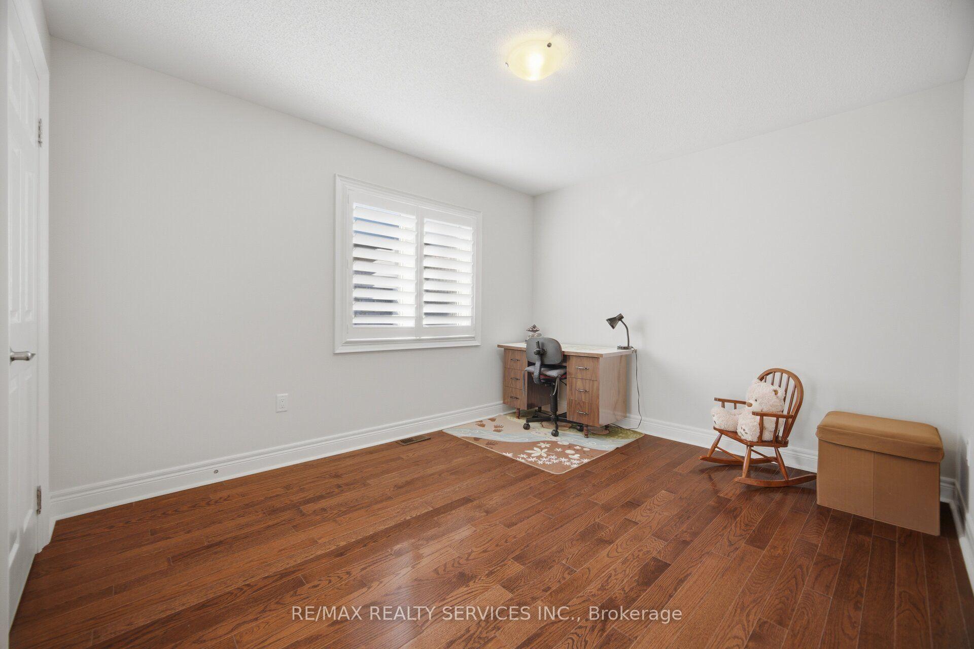 Photo 32 of 49 Learmont Avenue, Caledon, Rural Caledon — HOMEH