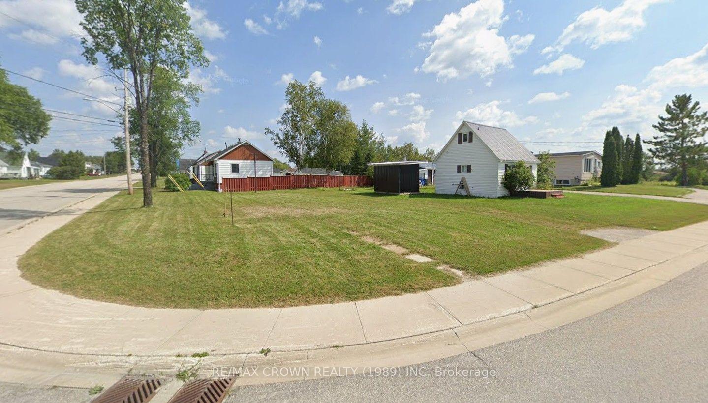 Photo of 71 Hollywood Avenue