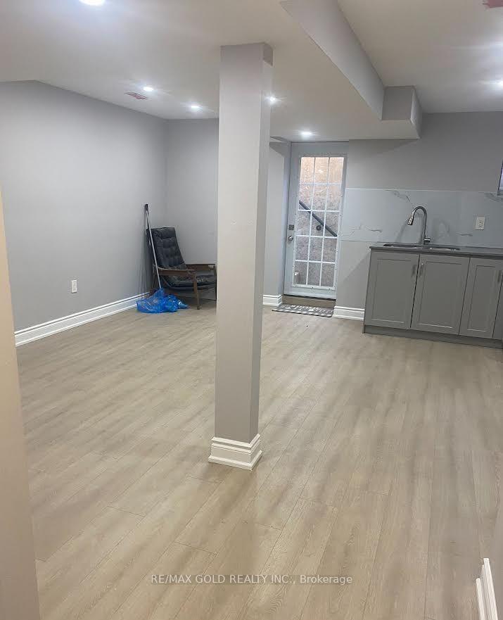 Photo 4 of Unit Bsmt, 316 Albright Road, Brampton, Fletcher's Creek Village — HOMEH