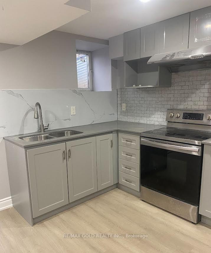 Photo 7 of Unit Bsmt, 316 Albright Road, Brampton, Fletcher's Creek Village — HOMEH
