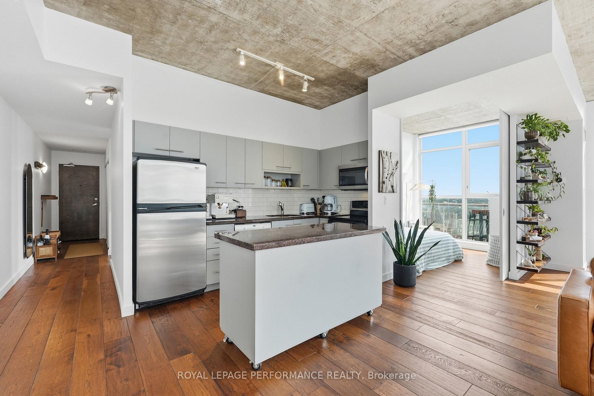 Photo 6 of Unit PH 2, 179 George Street, Ottawa, Lower Town/Byward Market — HOMEH