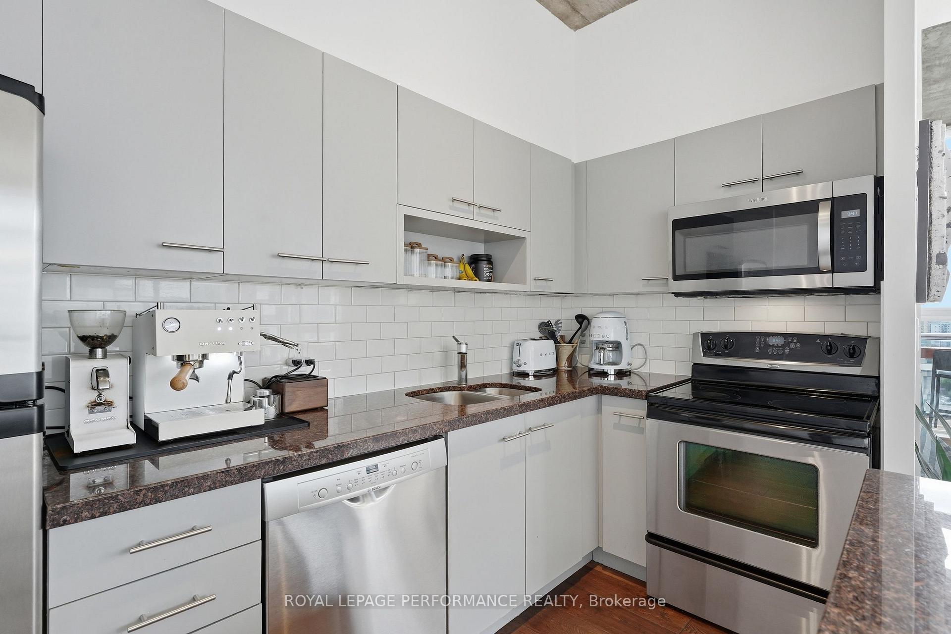 Photo 9 of Unit PH 2, 179 George Street, Ottawa, Lower Town/Byward Market — HOMEH