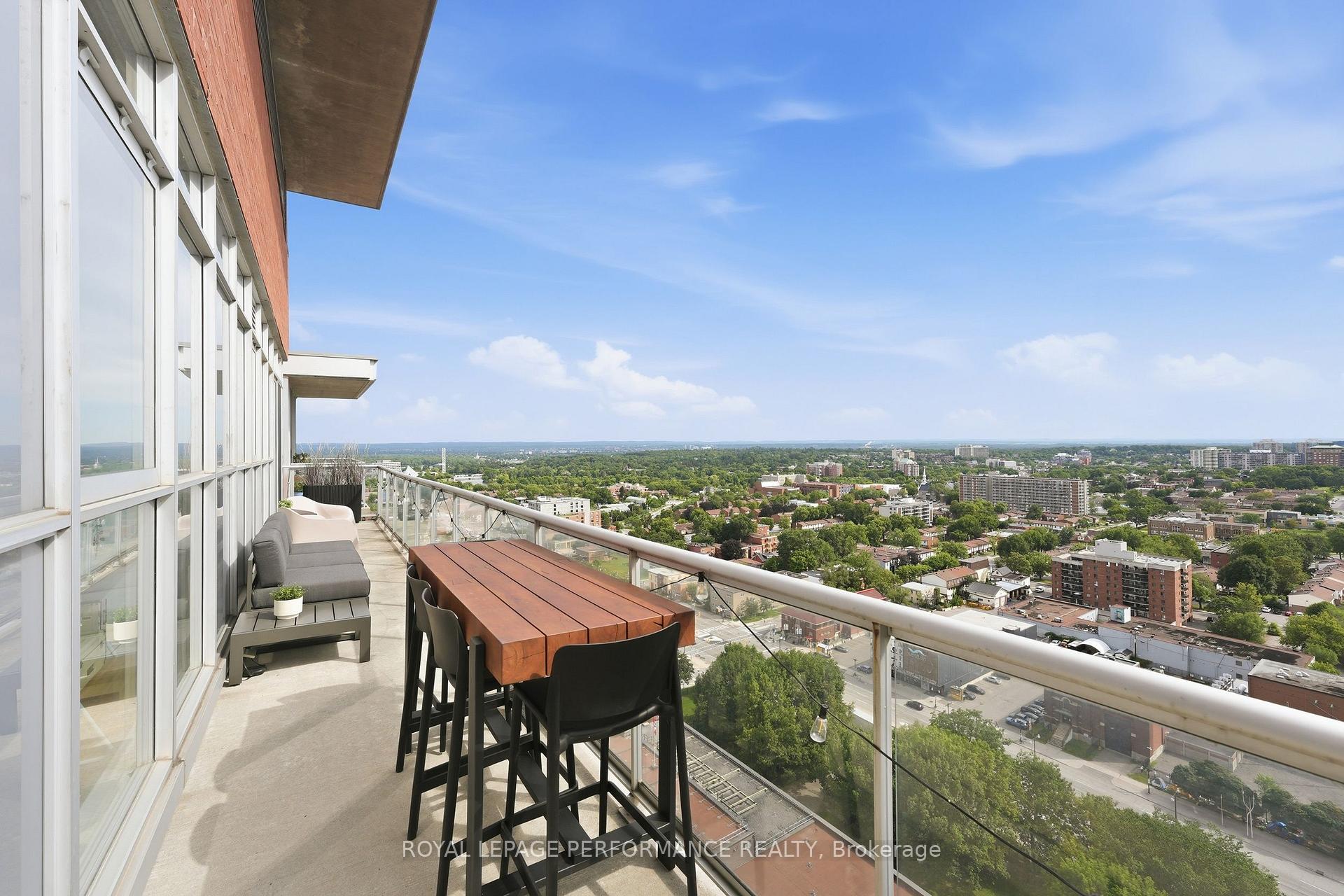 Photo 32 of Unit PH 2, 179 George Street, Ottawa, Lower Town/Byward Market — HOMEH