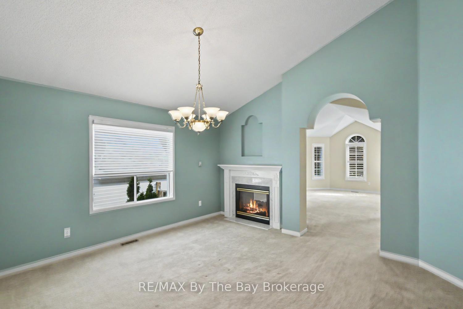 Photo 13 of 12 Goldsmith Place, Wasaga Beach — HOMEH