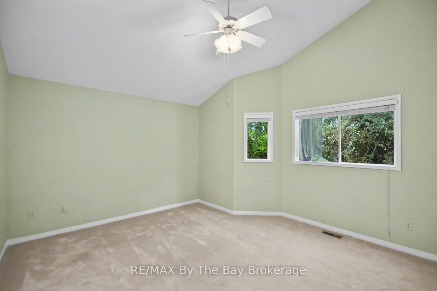 Photo 23 of 12 Goldsmith Place, Wasaga Beach — HOMEH