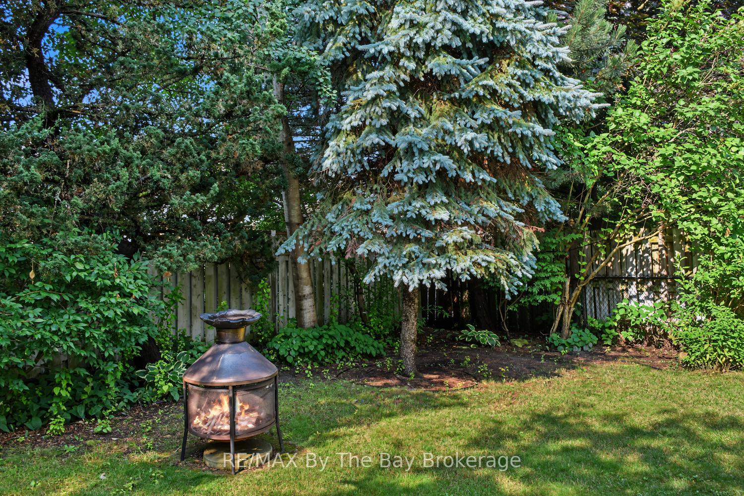 Photo 48 of 12 Goldsmith Place, Wasaga Beach — HOMEH