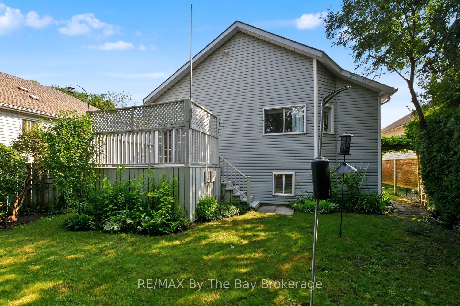 Photo 49 of 12 Goldsmith Place, Wasaga Beach — HOMEH