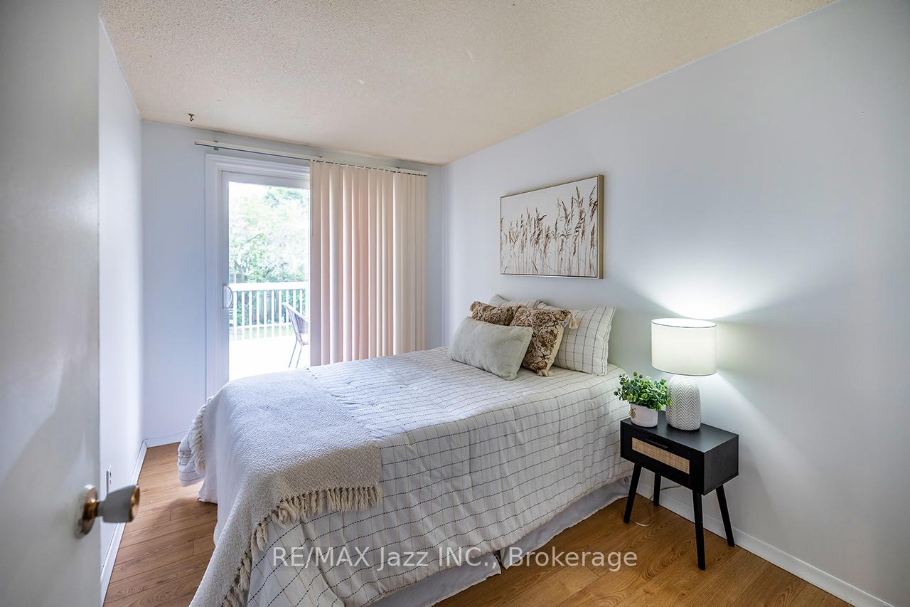 Photo 22 of 22 Deerpark Crescent, Clarington, Bowmanville — HOMEH