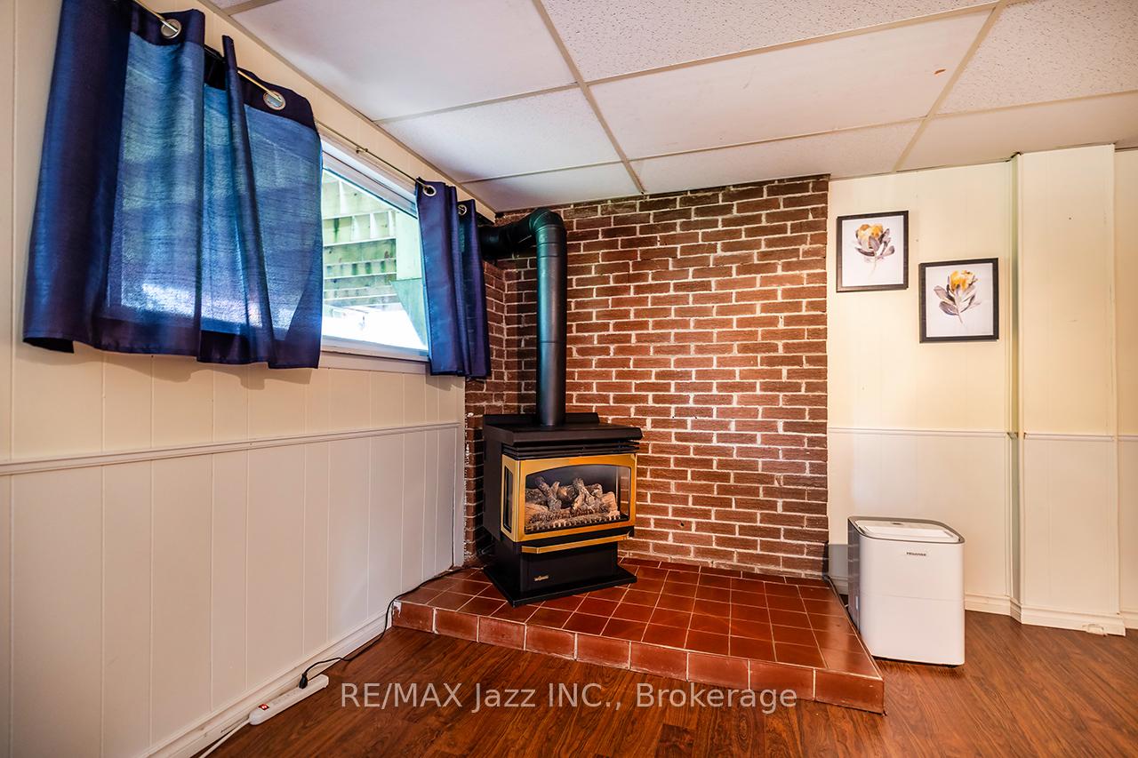 Photo 26 of 22 Deerpark Crescent, Clarington, Bowmanville — HOMEH