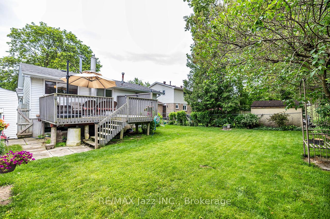 Photo 32 of 22 Deerpark Crescent, Clarington, Bowmanville — HOMEH