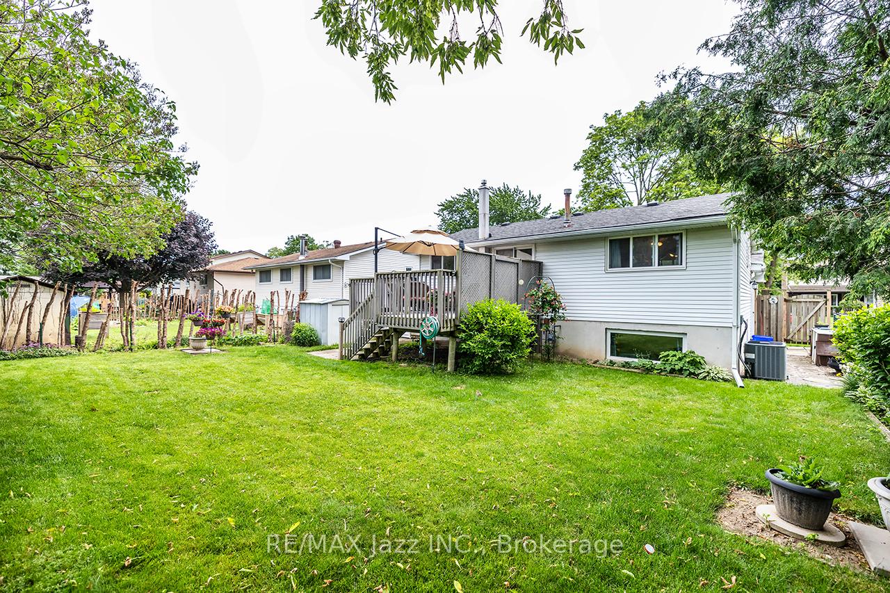 Photo 33 of 22 Deerpark Crescent, Clarington, Bowmanville — HOMEH