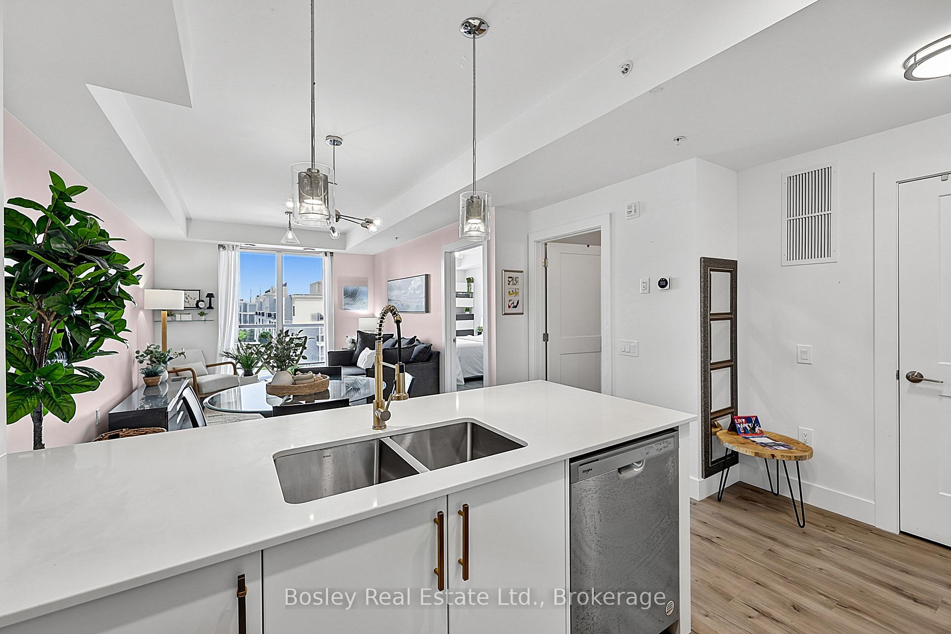 Photo 4 of Unit 404, 4 Kimberly Lane, Collingwood — HOMEH