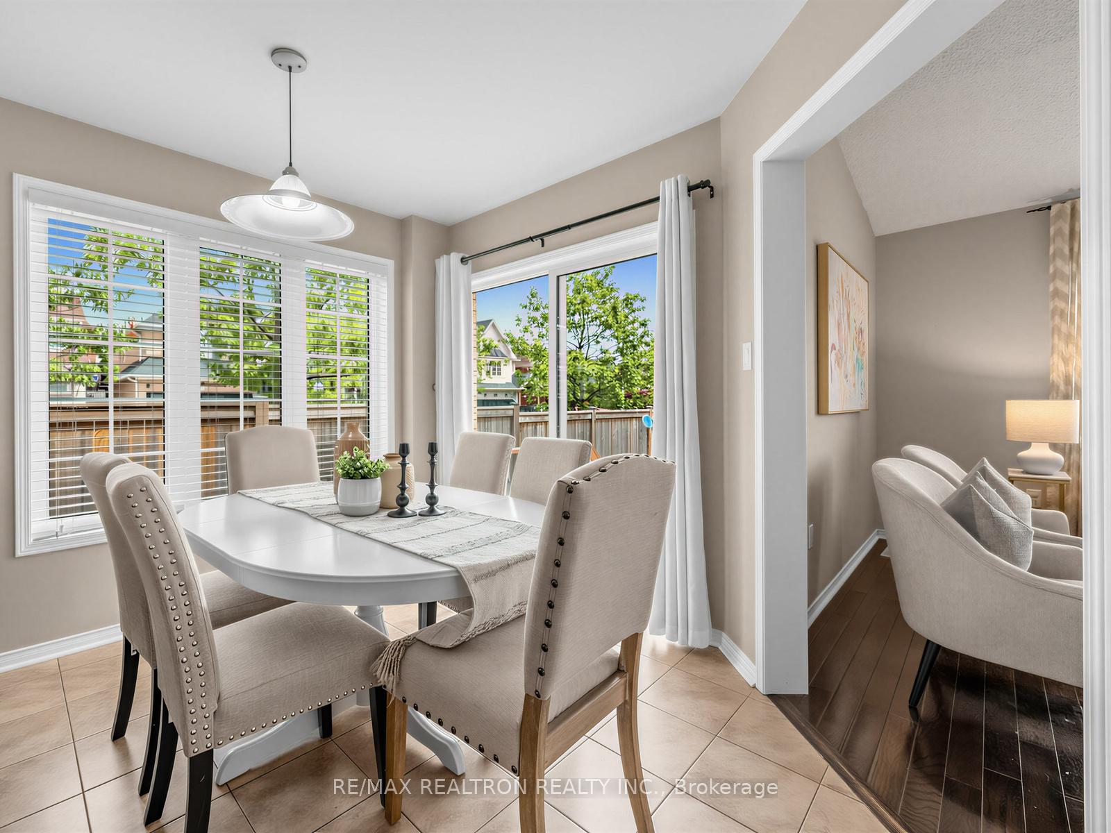 Photo 14 of 1089 Edward Bolton Crescent, Oshawa, Pinecrest — HOMEH