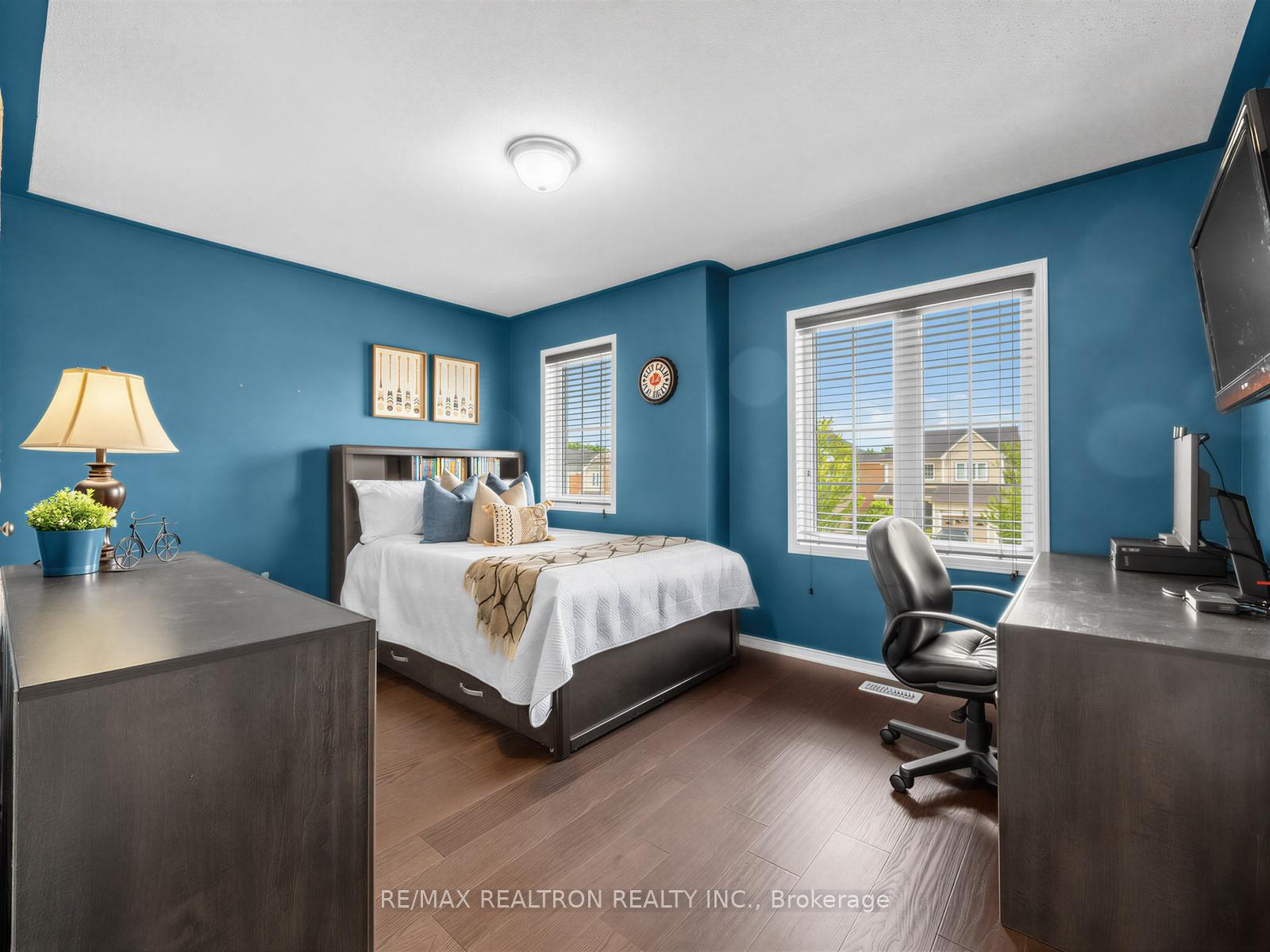 Photo 17 of 1089 Edward Bolton Crescent, Oshawa, Pinecrest — HOMEH