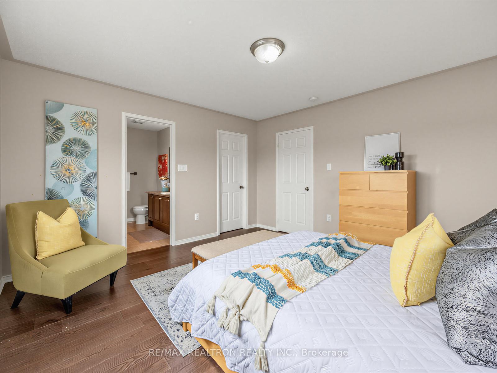 Photo 21 of 1089 Edward Bolton Crescent, Oshawa, Pinecrest — HOMEH