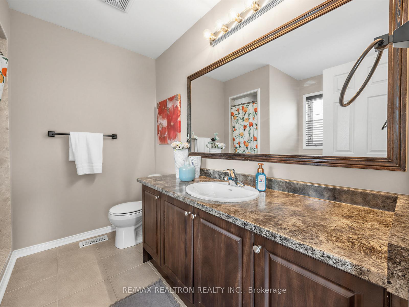 Photo 22 of 1089 Edward Bolton Crescent, Oshawa, Pinecrest — HOMEH