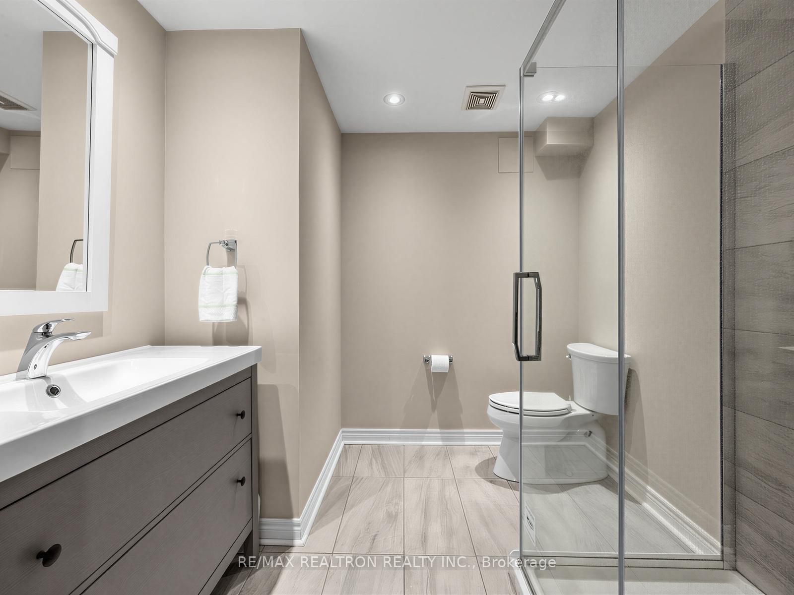 Photo 30 of 1089 Edward Bolton Crescent, Oshawa, Pinecrest — HOMEH
