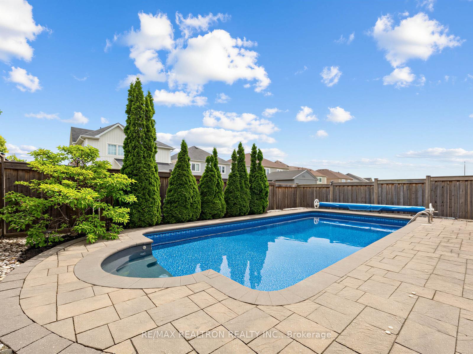 Photo 33 of 1089 Edward Bolton Crescent, Oshawa, Pinecrest — HOMEH