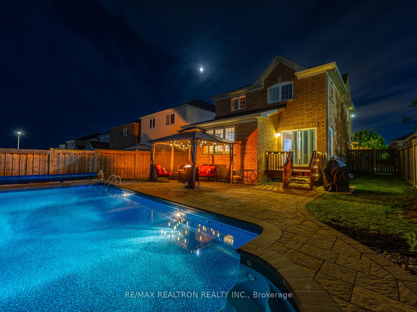 Photo 40 of 1089 Edward Bolton Crescent, Oshawa, Pinecrest — HOMEH