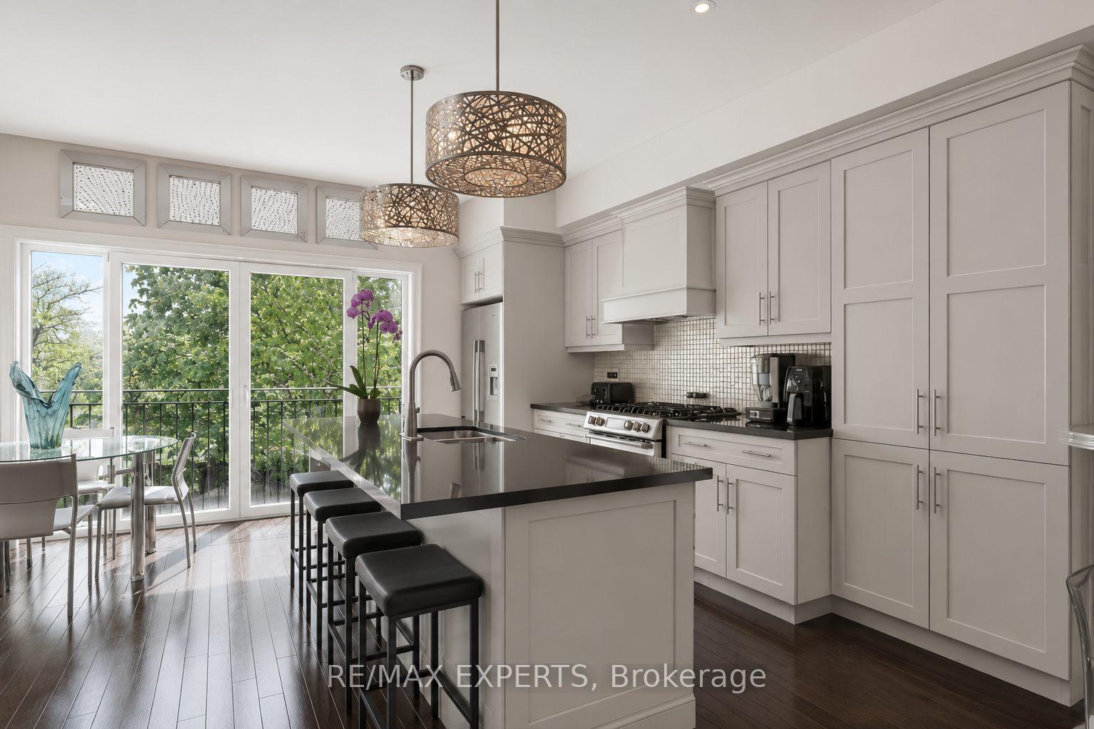 Photo 1 of 22 Matthew Court, Etobicoke, Princess-Rosethorn — HOMEH