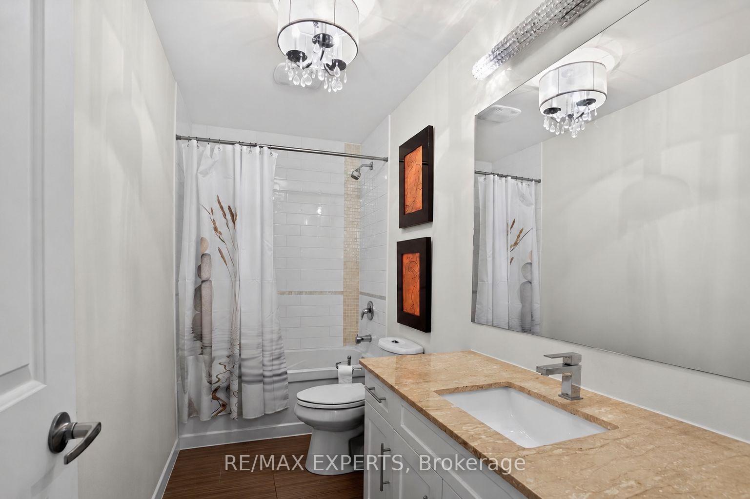 Photo 24 of 22 Matthew Court, Etobicoke, Princess-Rosethorn — HOMEH