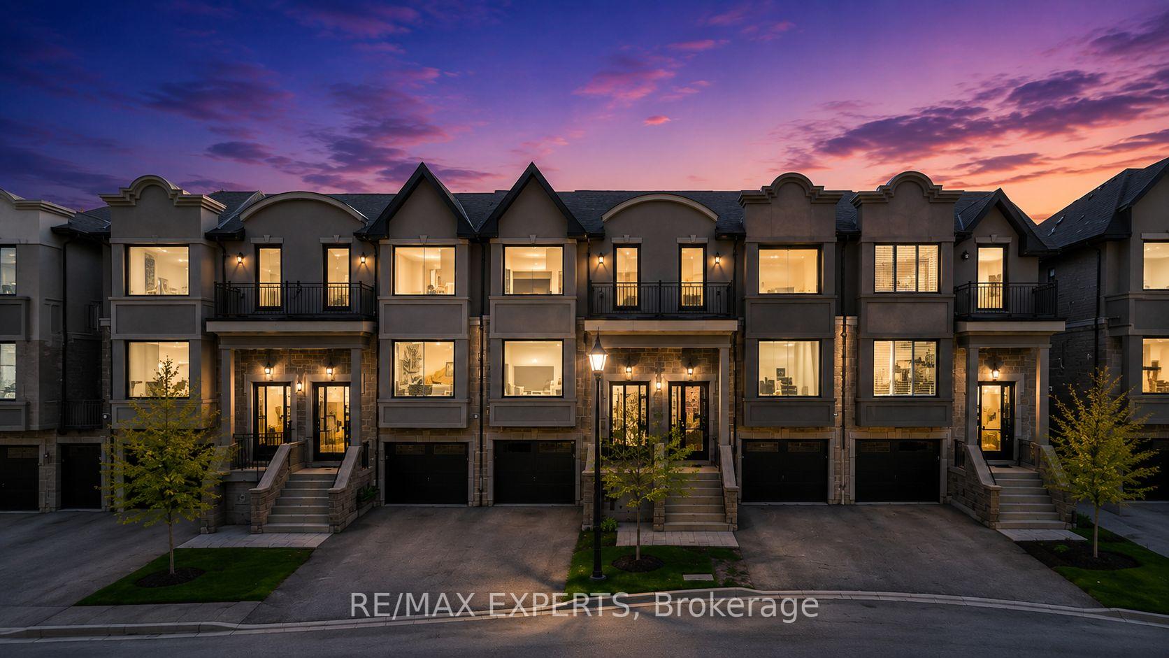 Photo 37 of 22 Matthew Court, Etobicoke, Princess-Rosethorn — HOMEH