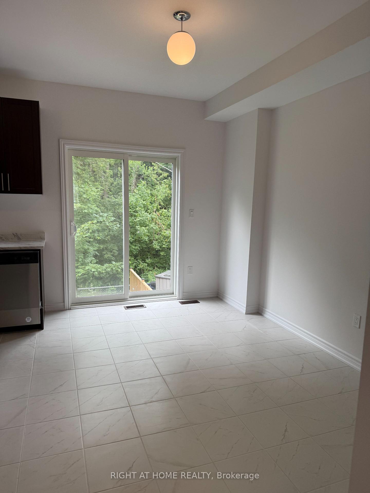 Photo 4 of 44 Milson Crescent, Essa, Angus — HOMEH