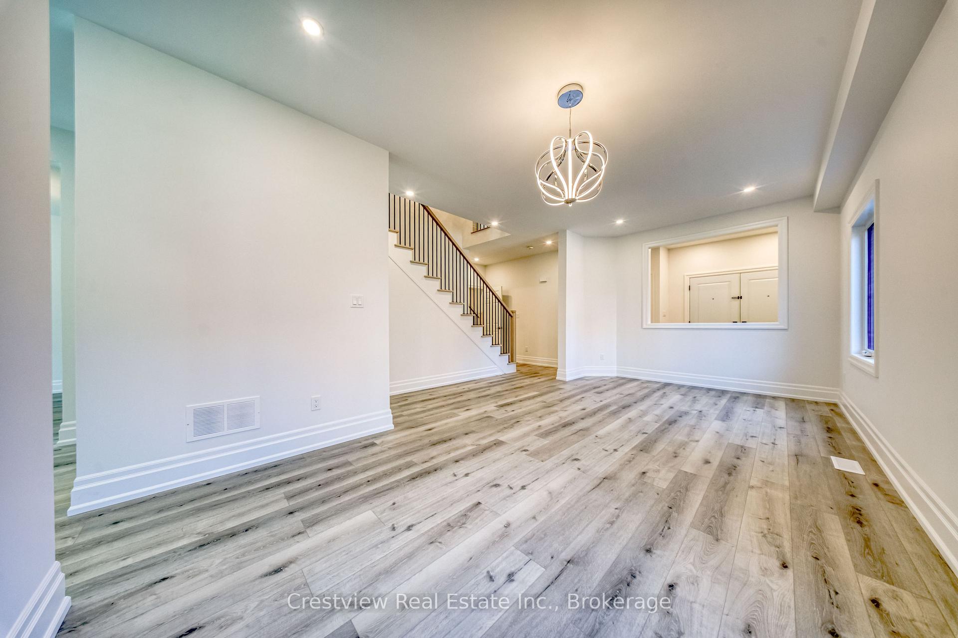 Photo 2 of 49 Sandham Crescent, Markham, Middlefield — HOMEH