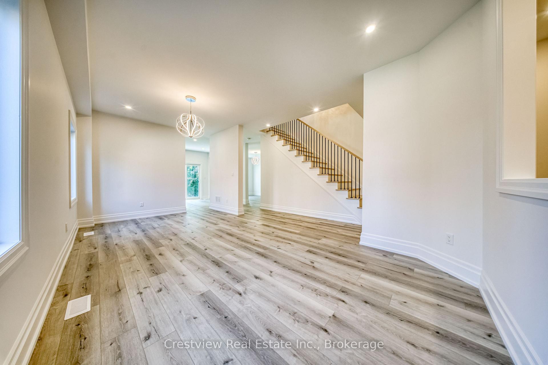 Photo 3 of 49 Sandham Crescent, Markham, Middlefield — HOMEH