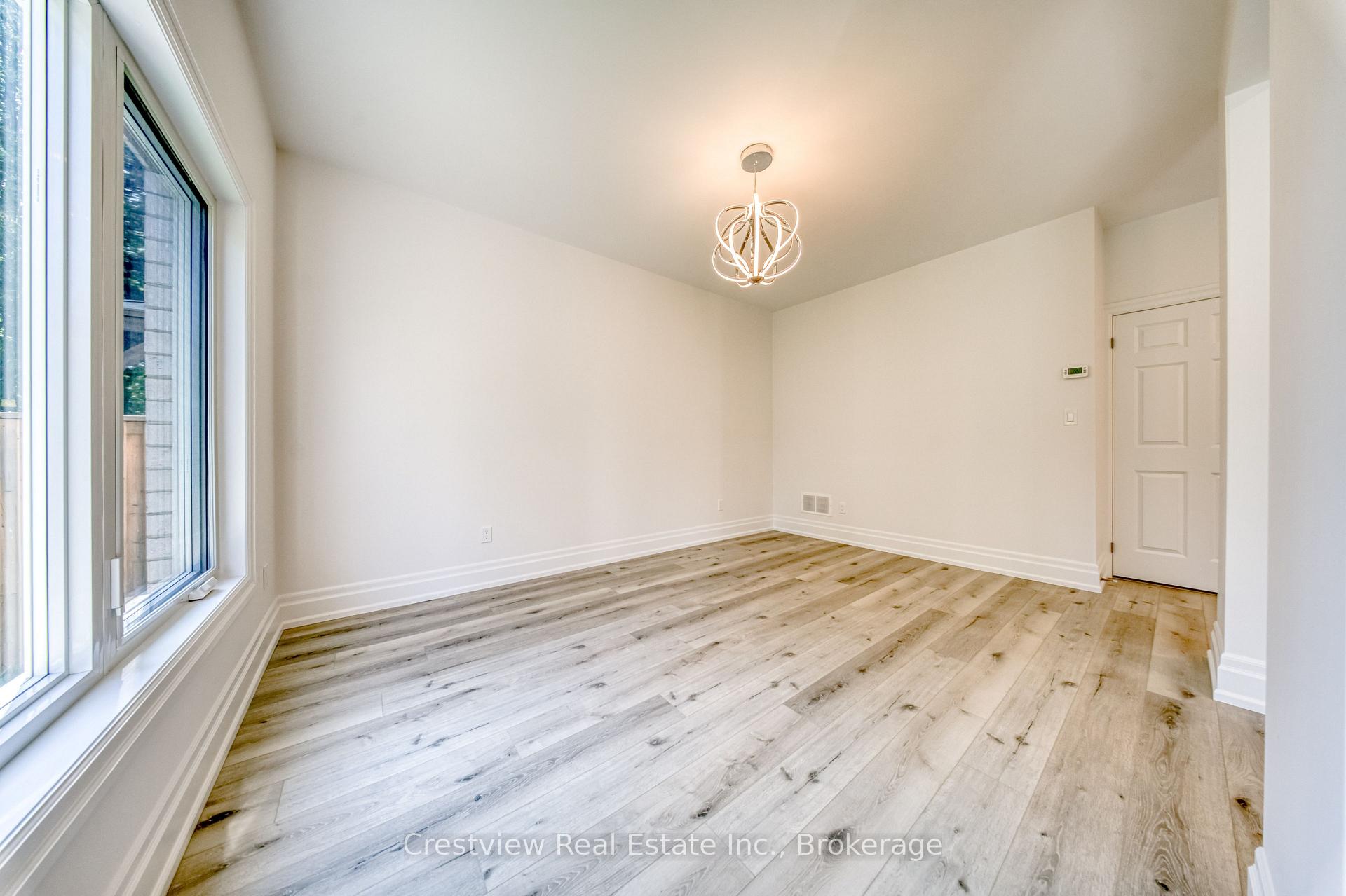 Photo 8 of 49 Sandham Crescent, Markham, Middlefield — HOMEH
