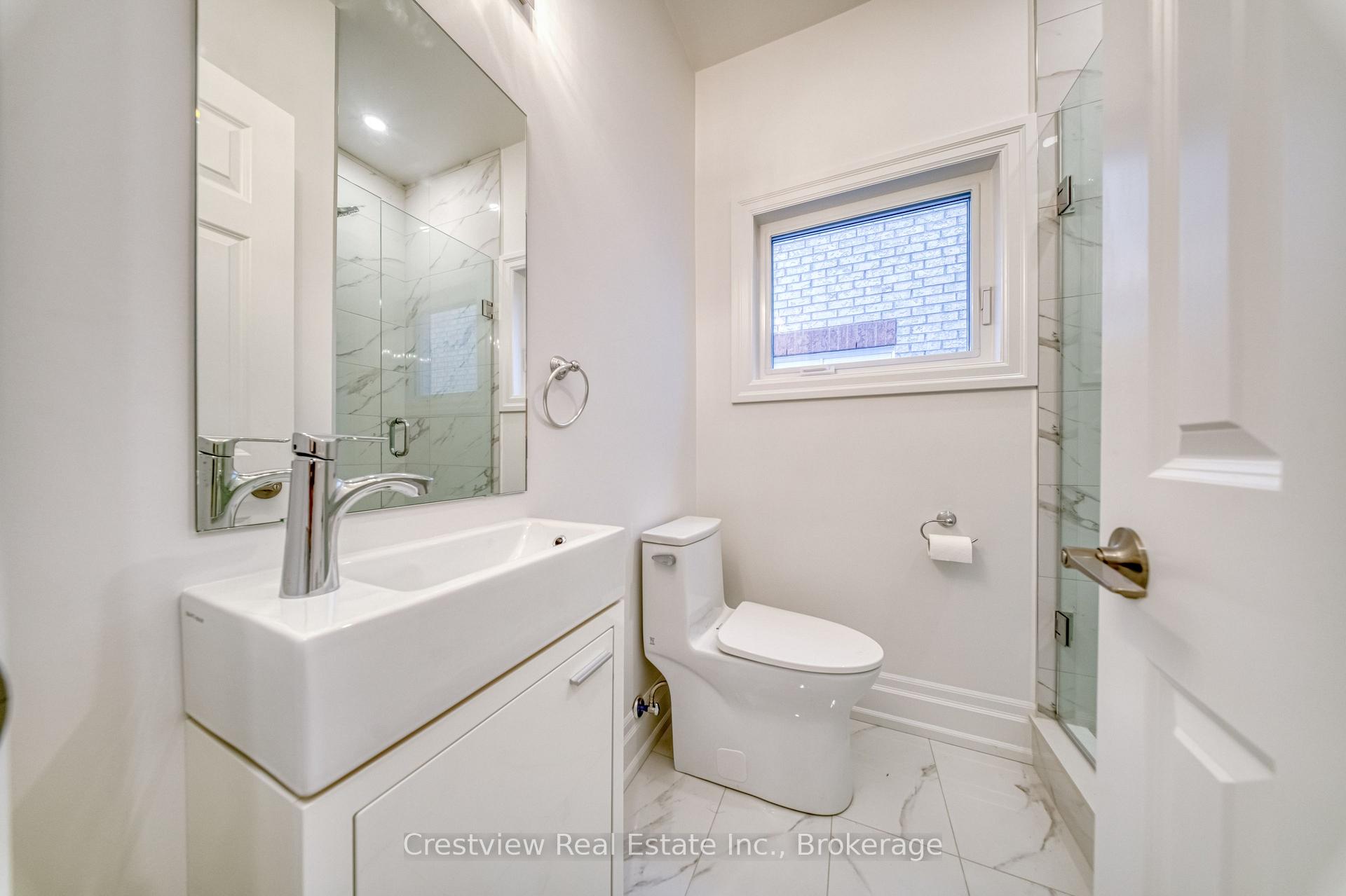 Photo 12 of 49 Sandham Crescent, Markham, Middlefield — HOMEH