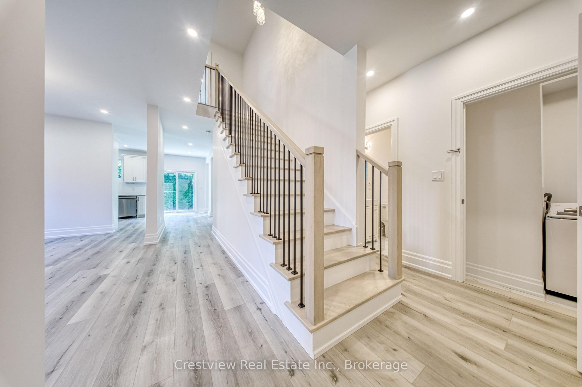 Photo 14 of 49 Sandham Crescent, Markham, Middlefield — HOMEH