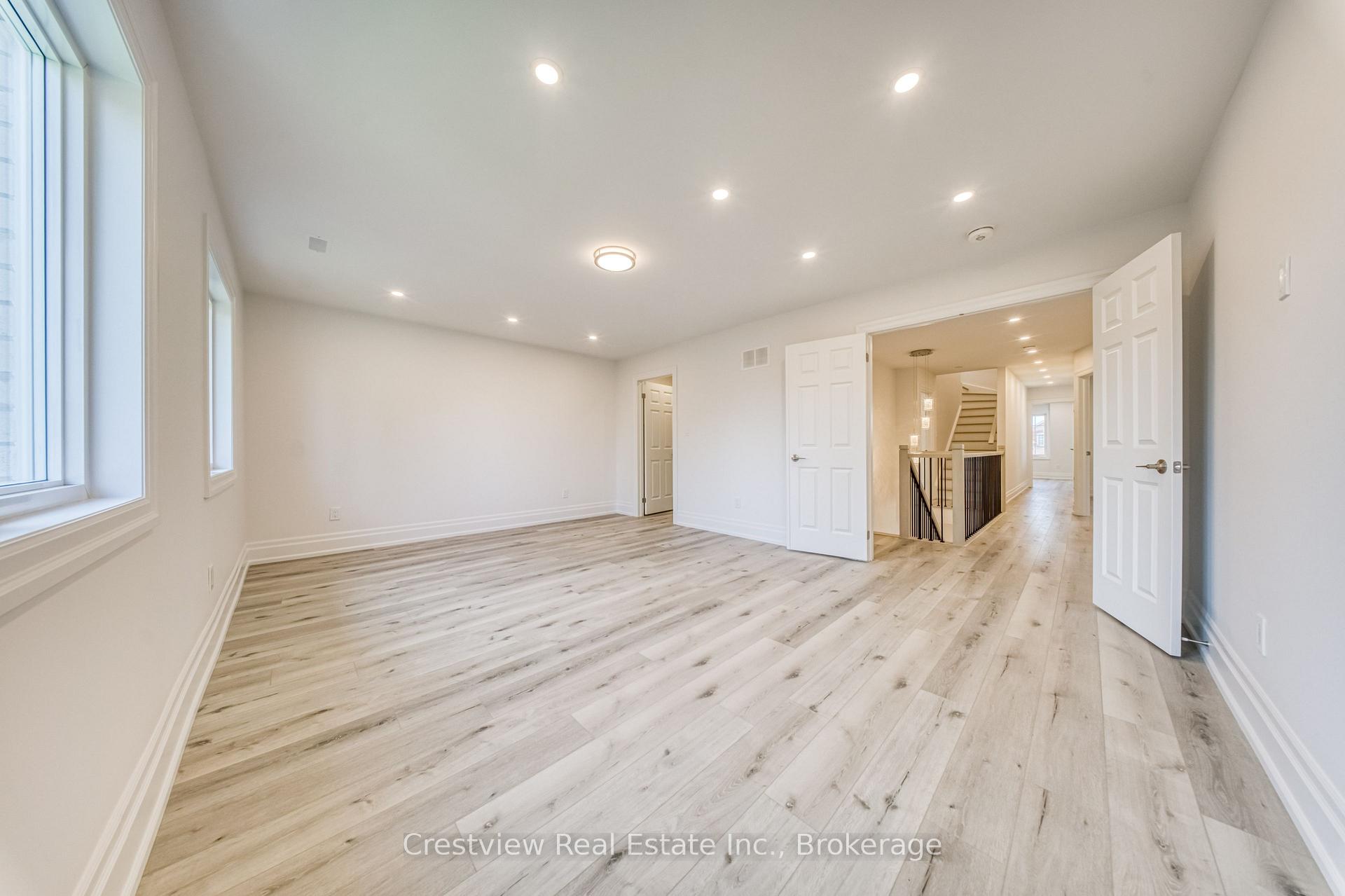 Photo 16 of 49 Sandham Crescent, Markham, Middlefield — HOMEH