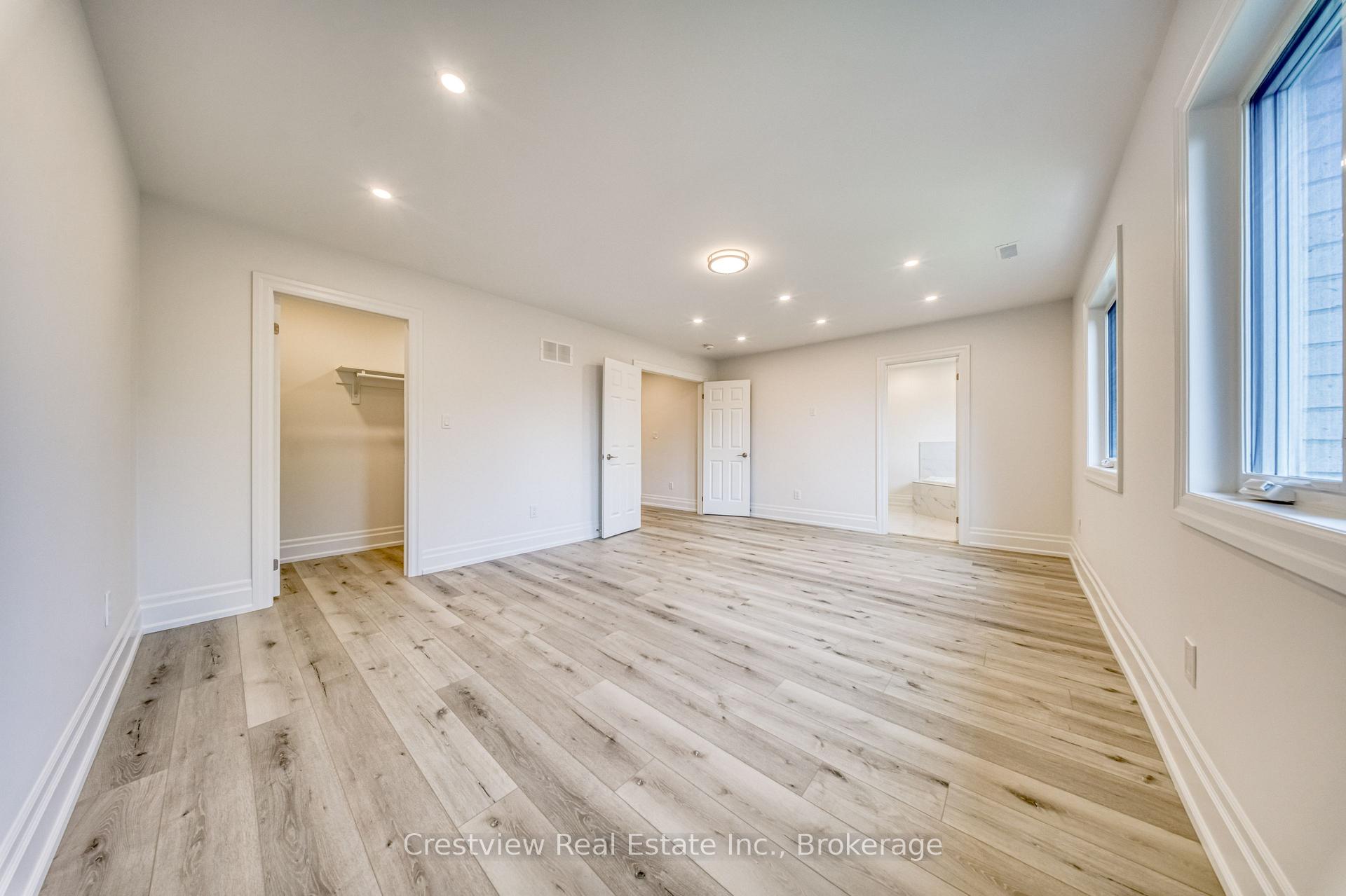 Photo 17 of 49 Sandham Crescent, Markham, Middlefield — HOMEH
