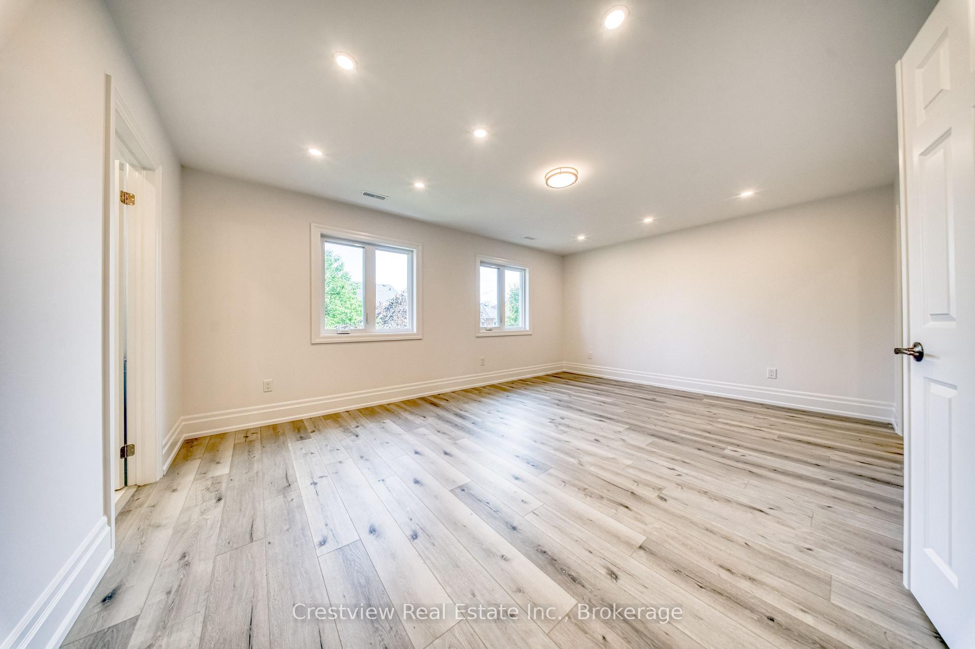 Photo 18 of 49 Sandham Crescent, Markham, Middlefield — HOMEH