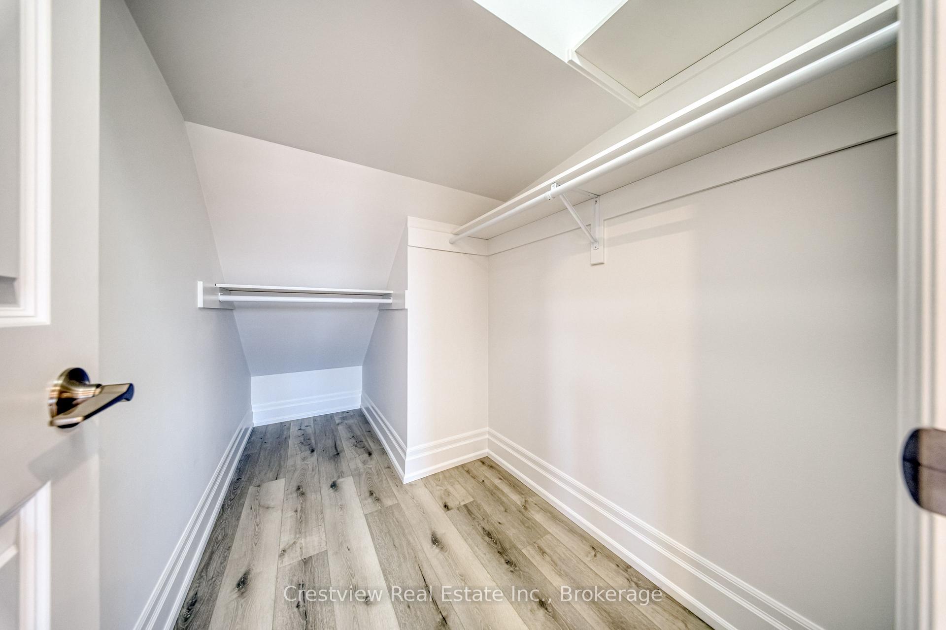 Photo 25 of 49 Sandham Crescent, Markham, Middlefield — HOMEH