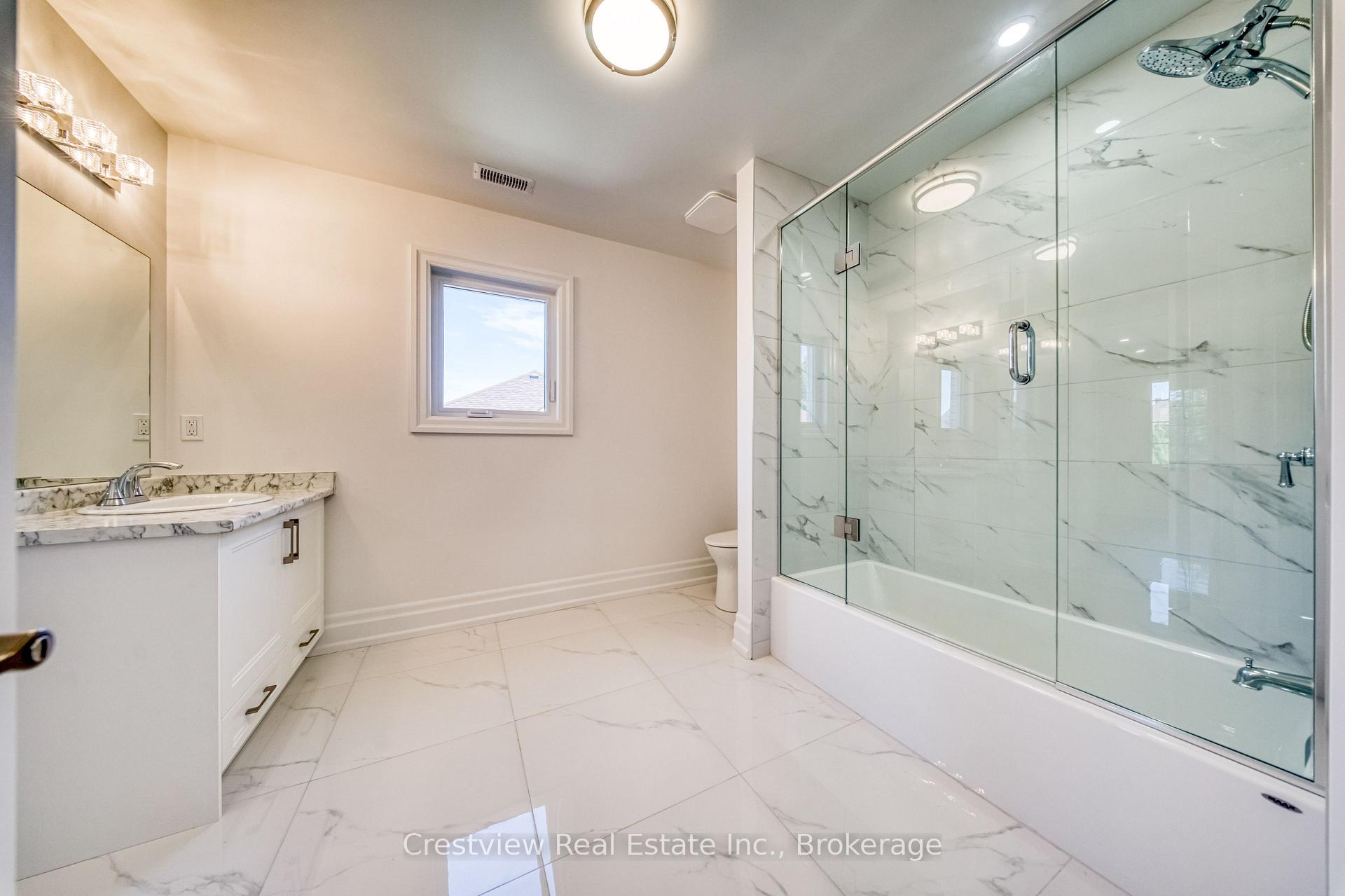 Photo 28 of 49 Sandham Crescent, Markham, Middlefield — HOMEH