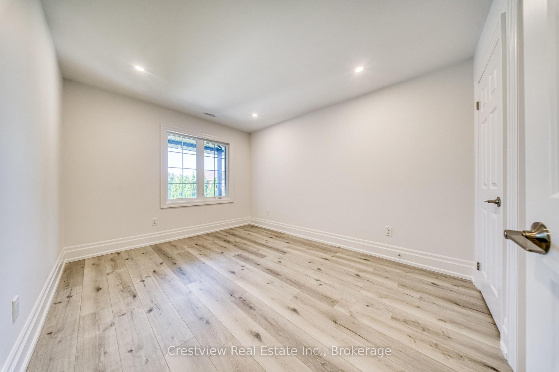 Photo 29 of 49 Sandham Crescent, Markham, Middlefield — HOMEH