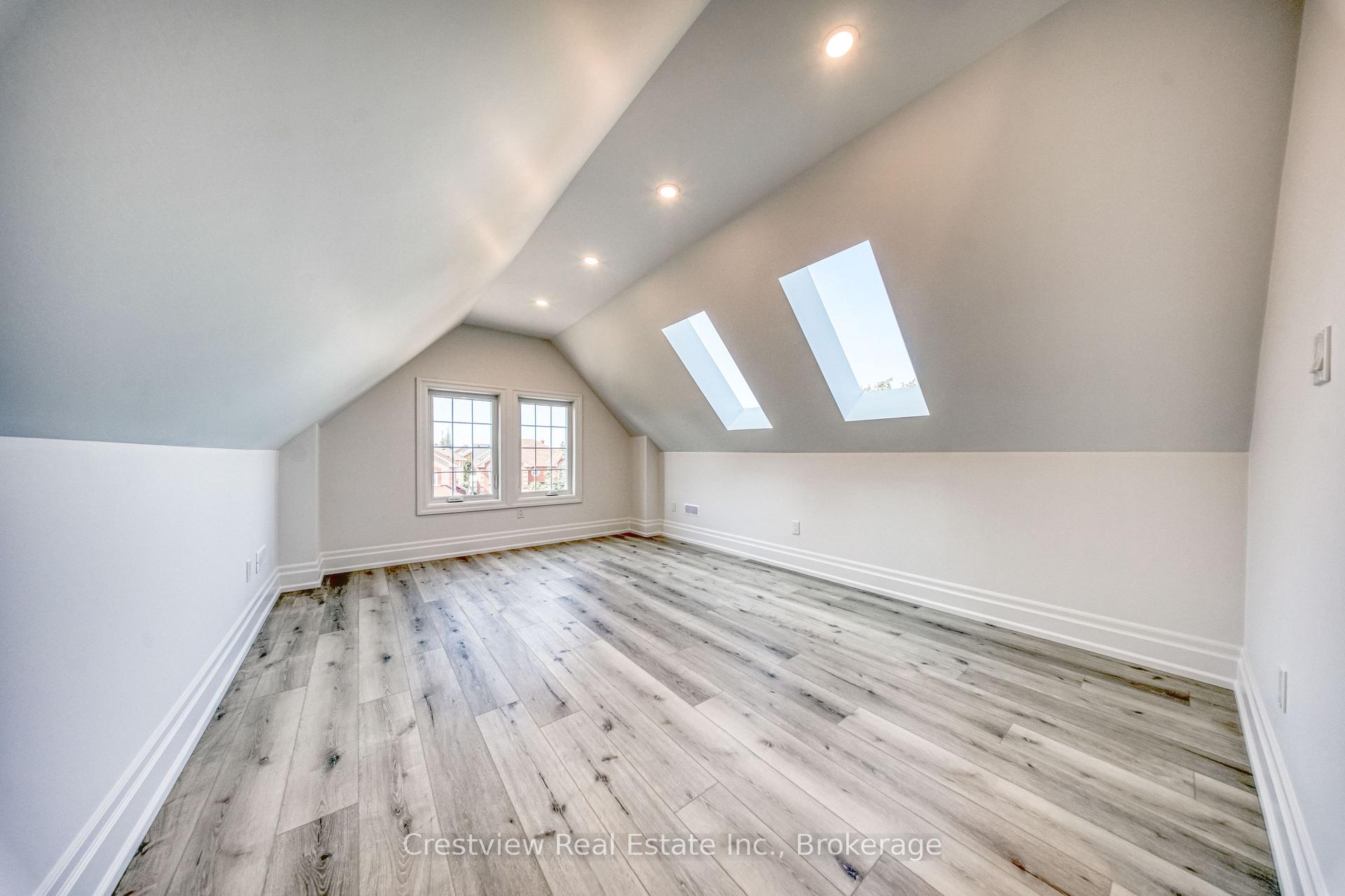 Photo 31 of 49 Sandham Crescent, Markham, Middlefield — HOMEH