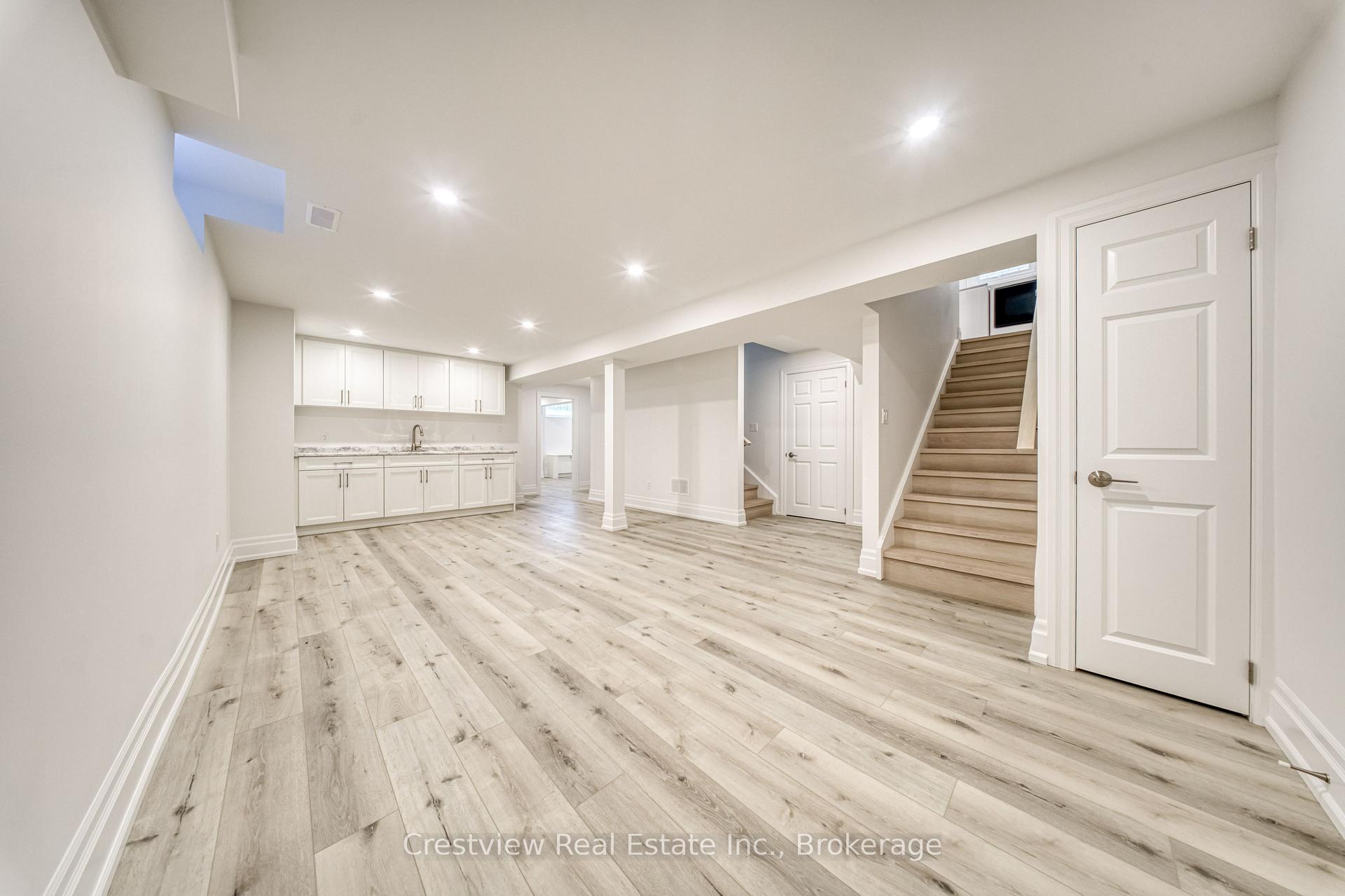 Photo 33 of 49 Sandham Crescent, Markham, Middlefield — HOMEH
