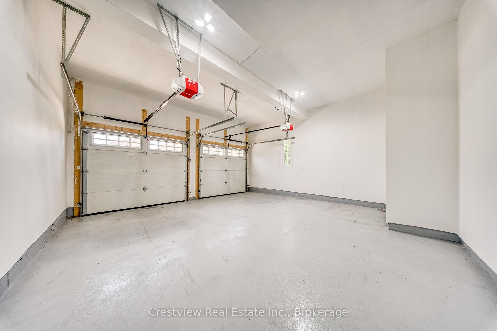 Photo 41 of 49 Sandham Crescent, Markham, Middlefield — HOMEH